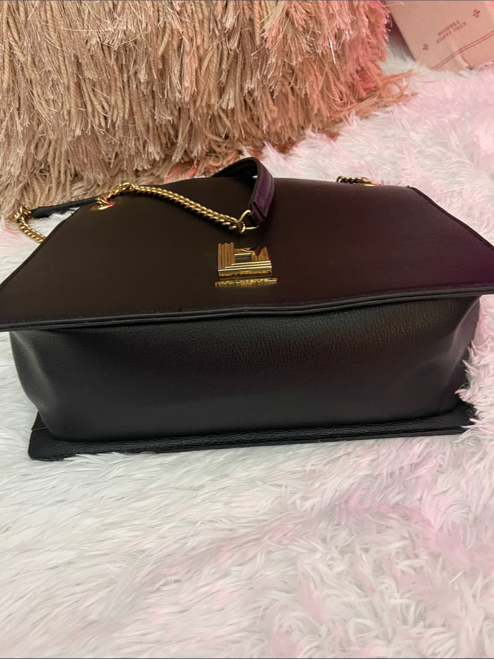 Karl Lagerfeld Black Shoulder Bag with Gold Chain - Picture 5 of 11